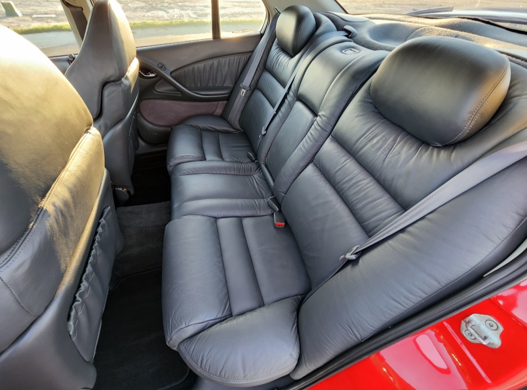 2000 HSV CLUBSPORT VX R8 SEDAN