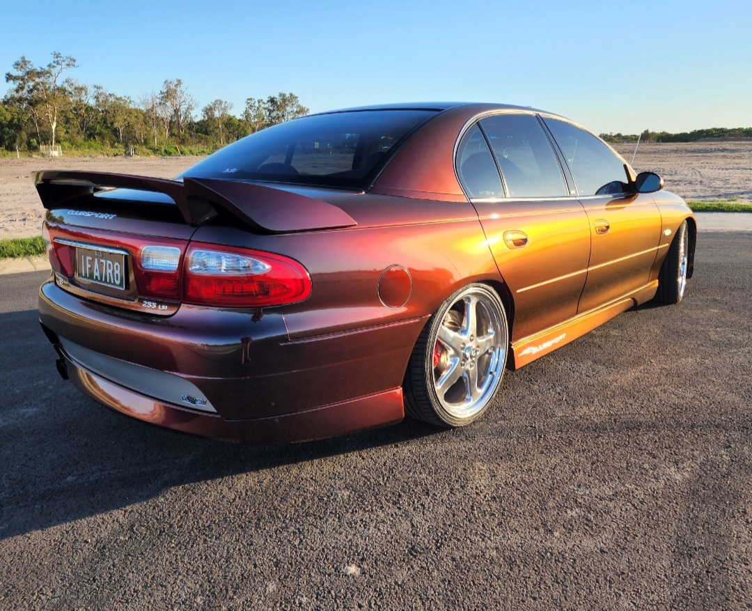 2000 HSV CLUBSPORT VX R8 SEDAN
