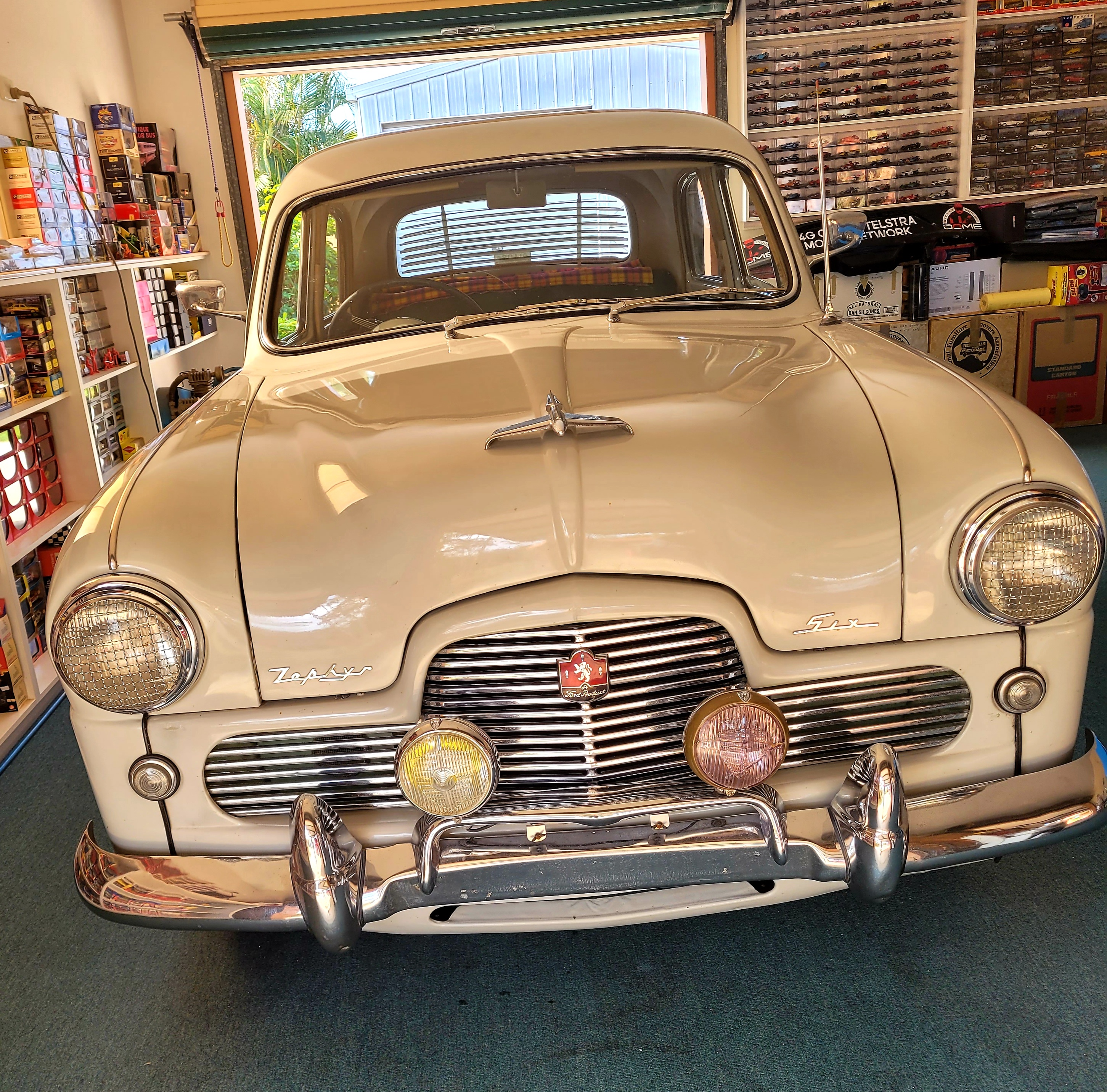 1954 FORD ZEPHYR SIX 