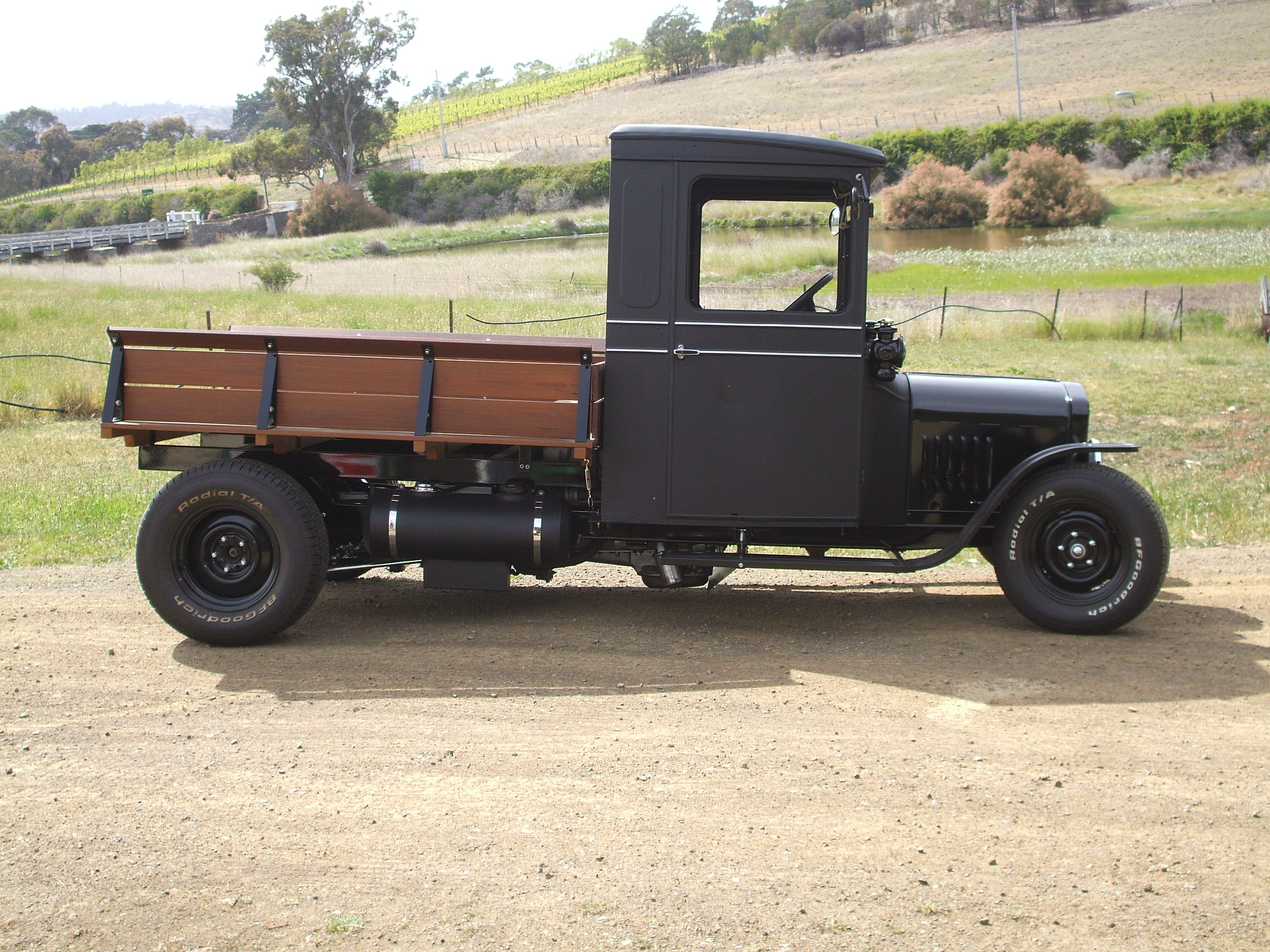 1925 FORD MODEL T UTILITY