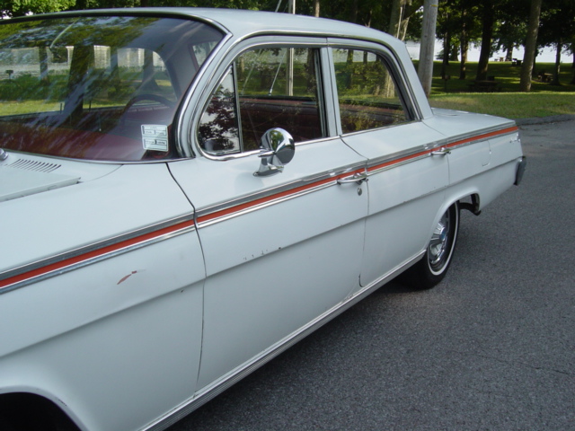 1962 CHEVROLET IMPALA SEDAN 