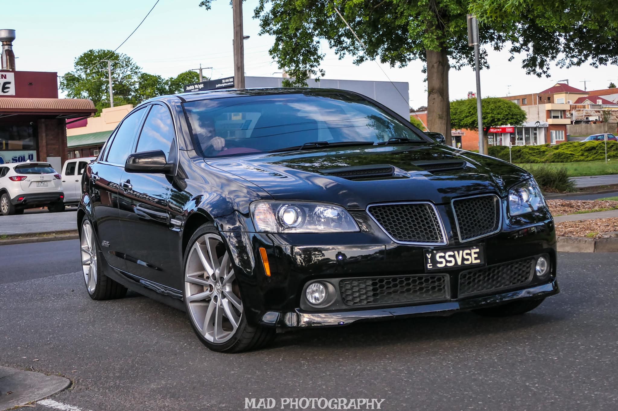 2010 HSV SSV SE G8 SEDAN