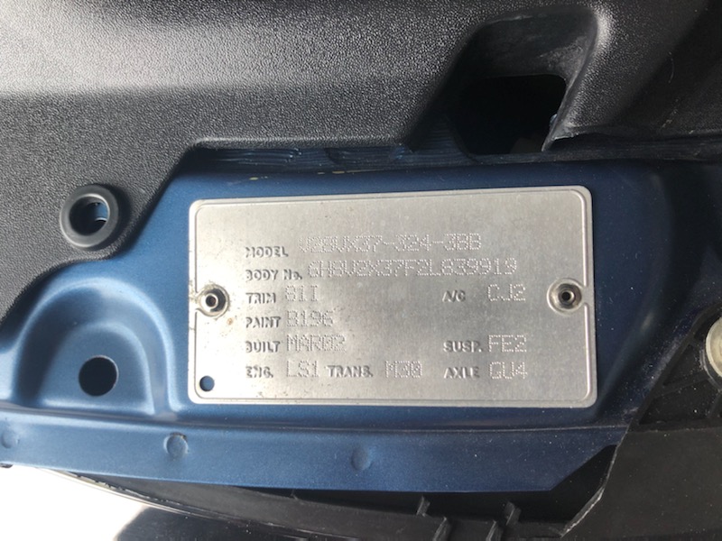 2002 HOLDEN MONARO V2 SERIES II CV8 4 SP AUTOMATIC 2D COUPE