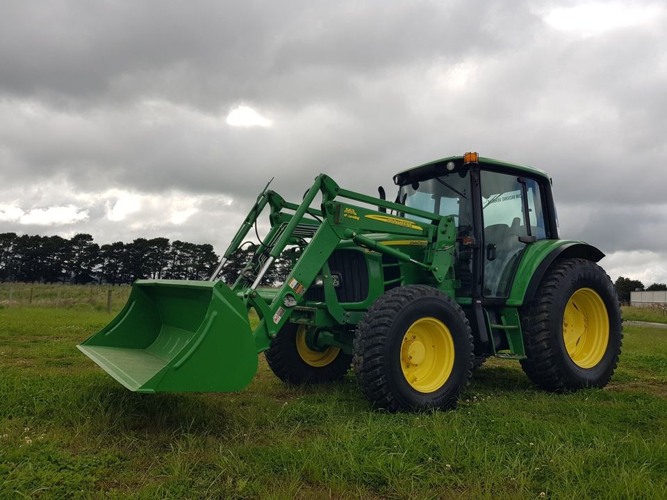 2012 JOHN DEERE 6230 4WD TRACTOR