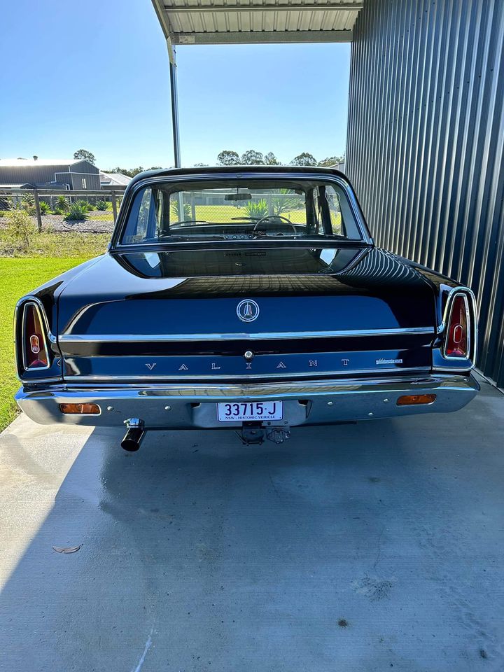 1966 CHRYSLER VALIANT REAGL VC SEDAN