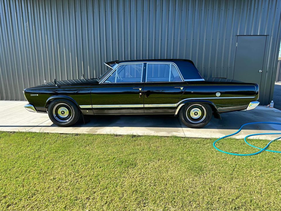 1966 CHRYSLER VALIANT REAGL VC SEDAN