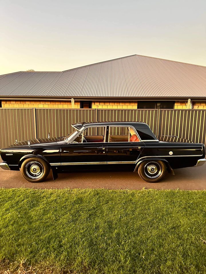 1966 CHRYSLER VALIANT REAGL VC SEDAN