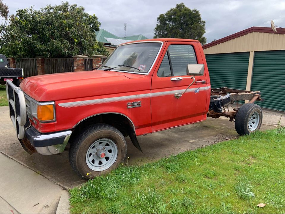 1989 FORD F150 UTILITY
