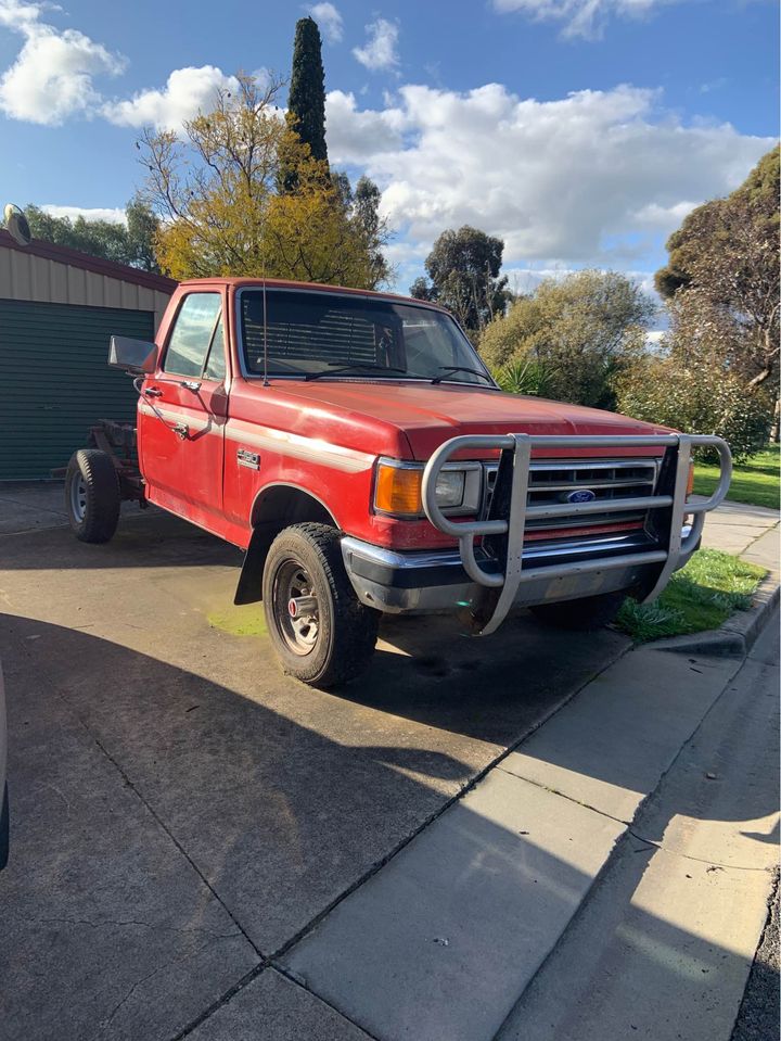 1989 FORD F150 UTILITY