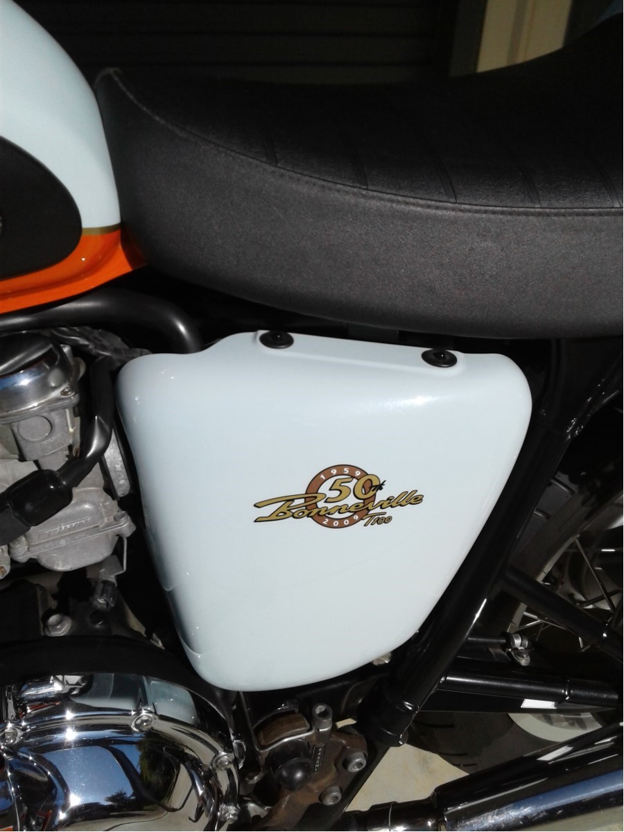 2008 TRIUMPH BONNEVILLE 50TH ANNIVERSARY ROAD 