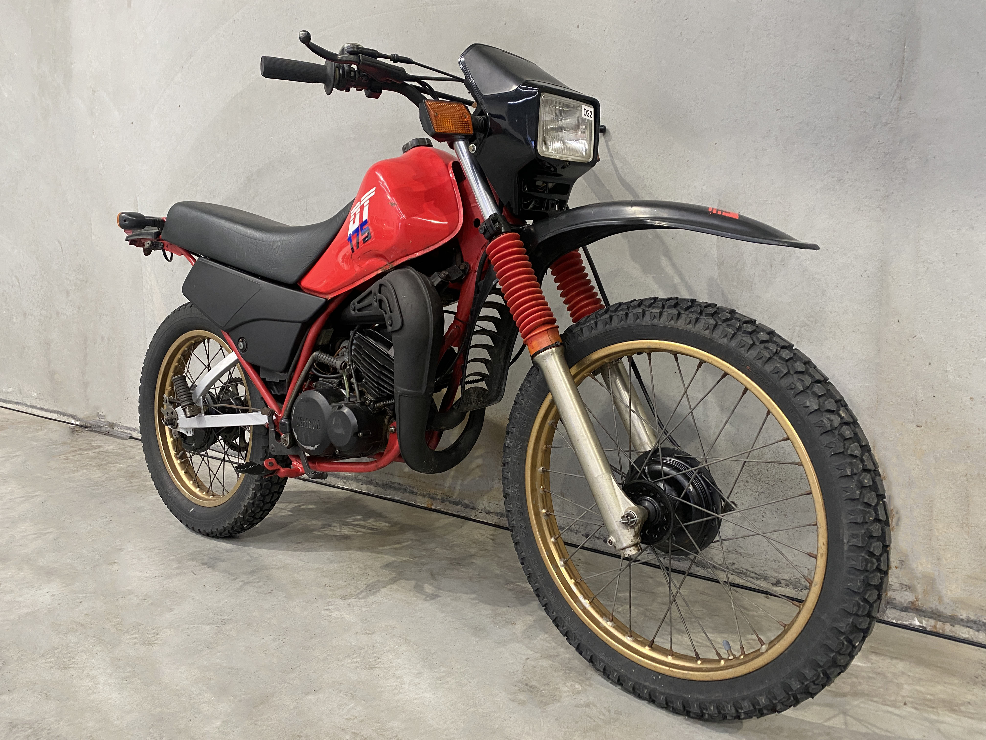 1990 YAMAHA DT175 TRAIL