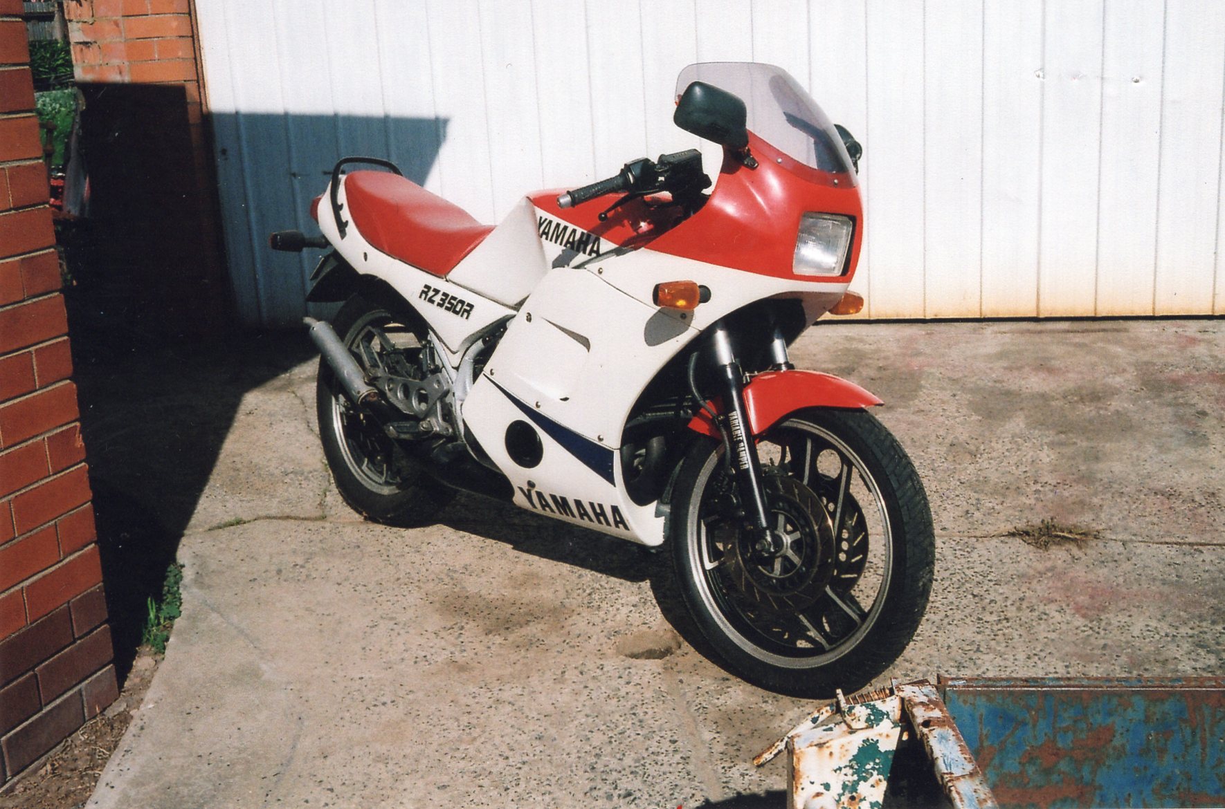 1985 YAMAHA RZ350 ROAD 