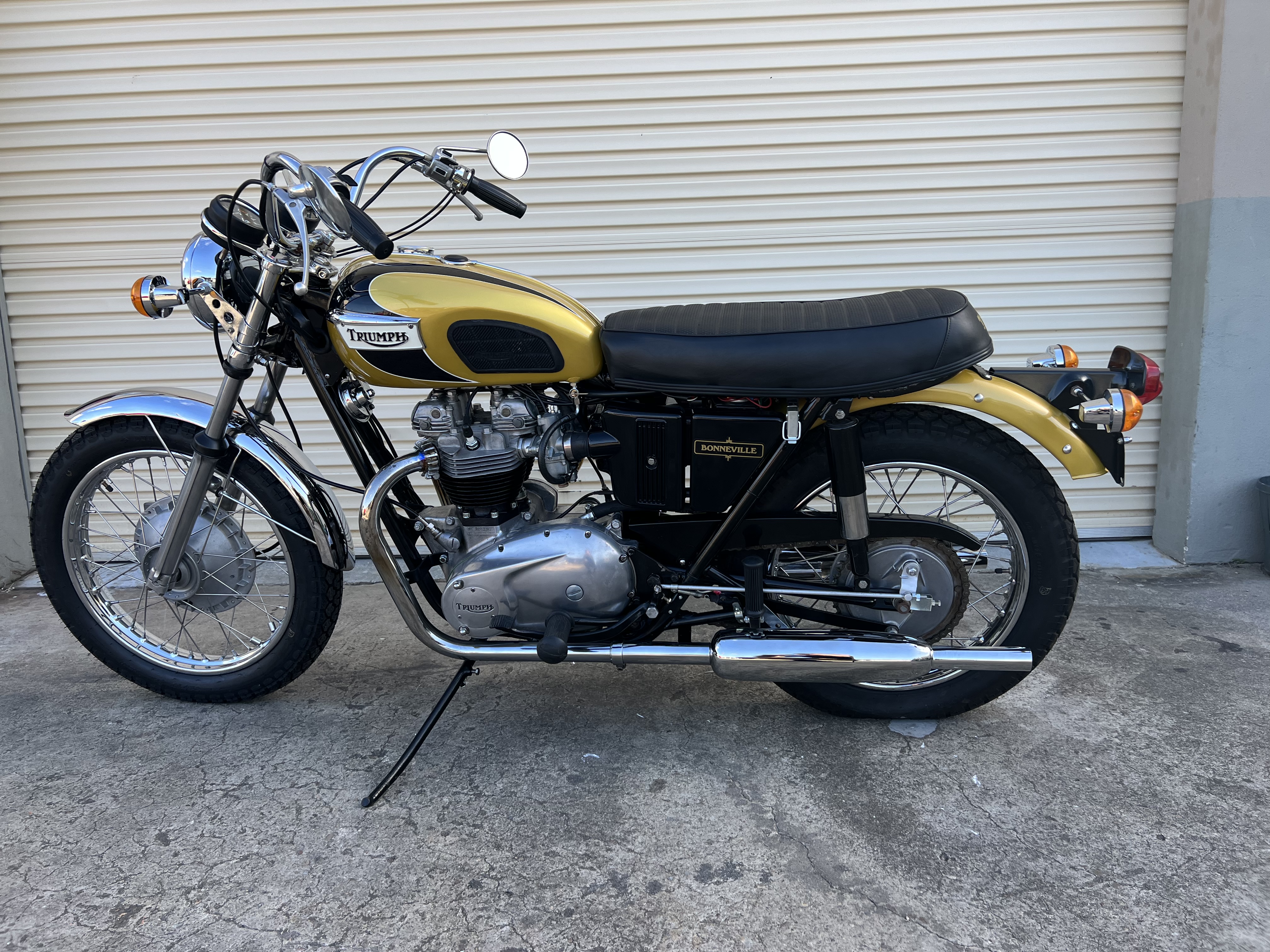 1971 TRIUMPH BONNEVILLE T120 ROAD