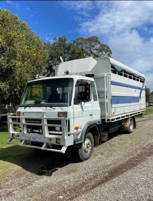 1985 NISSAN UD BODY TRUCK