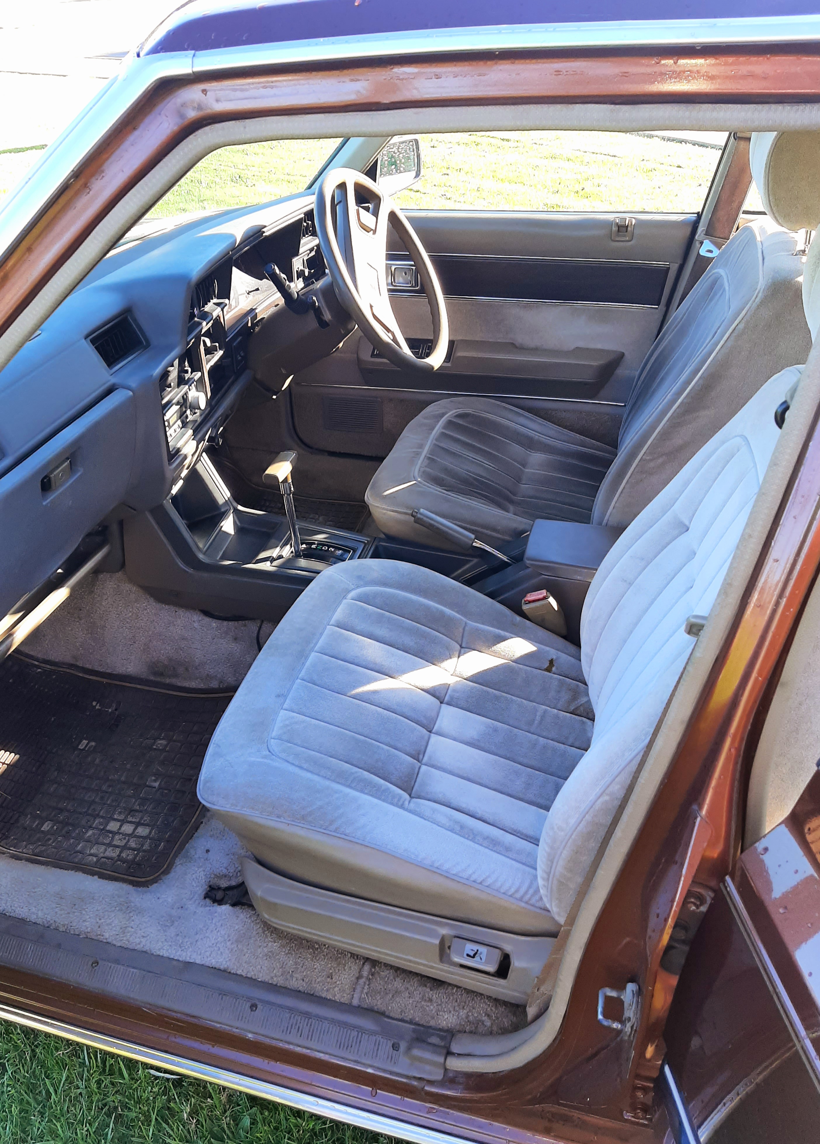 1980 TOYOTA CROWN ROYAL SALOON