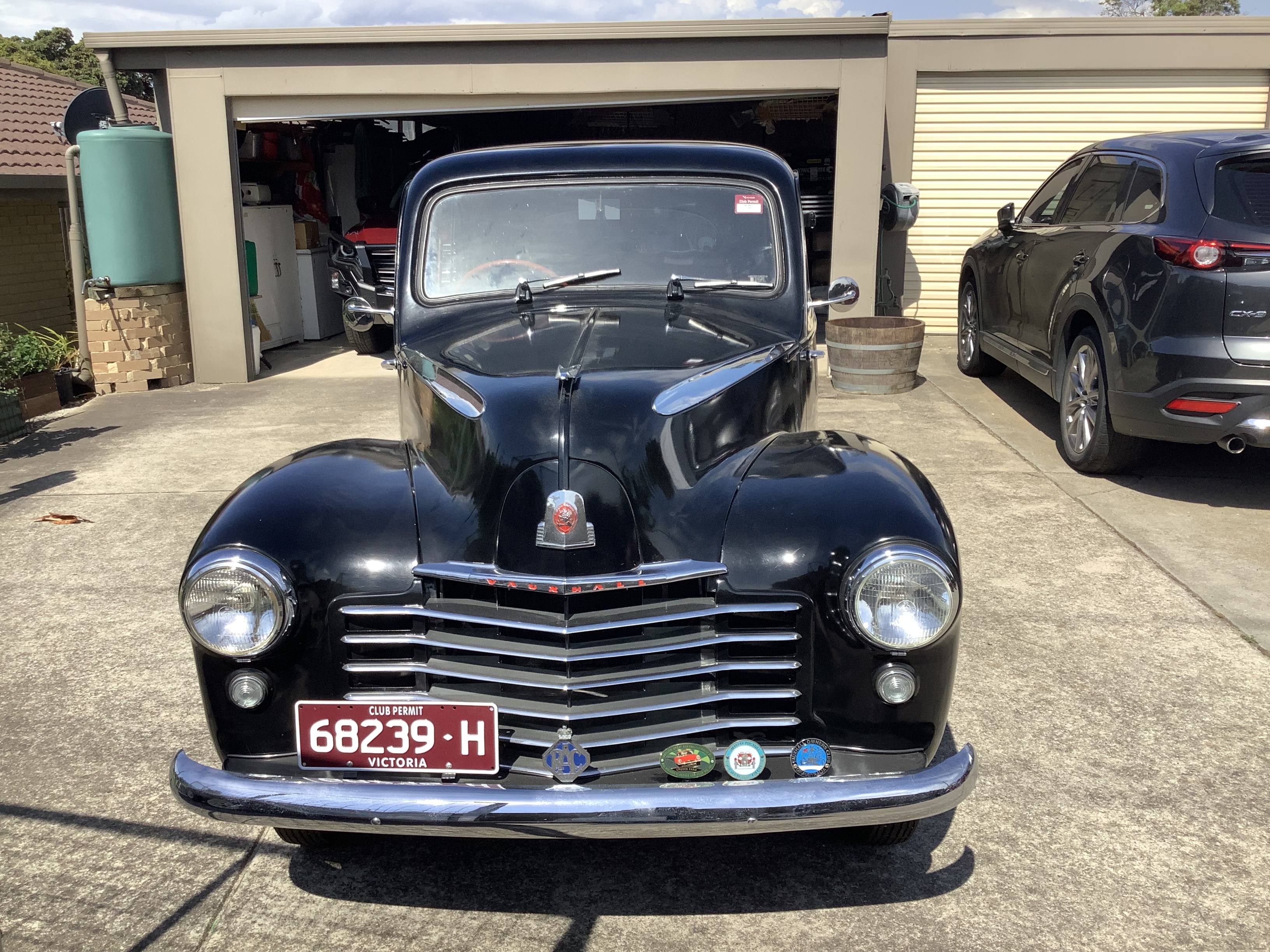 1950 VAUXHALL WYVERN LIX SEDAN