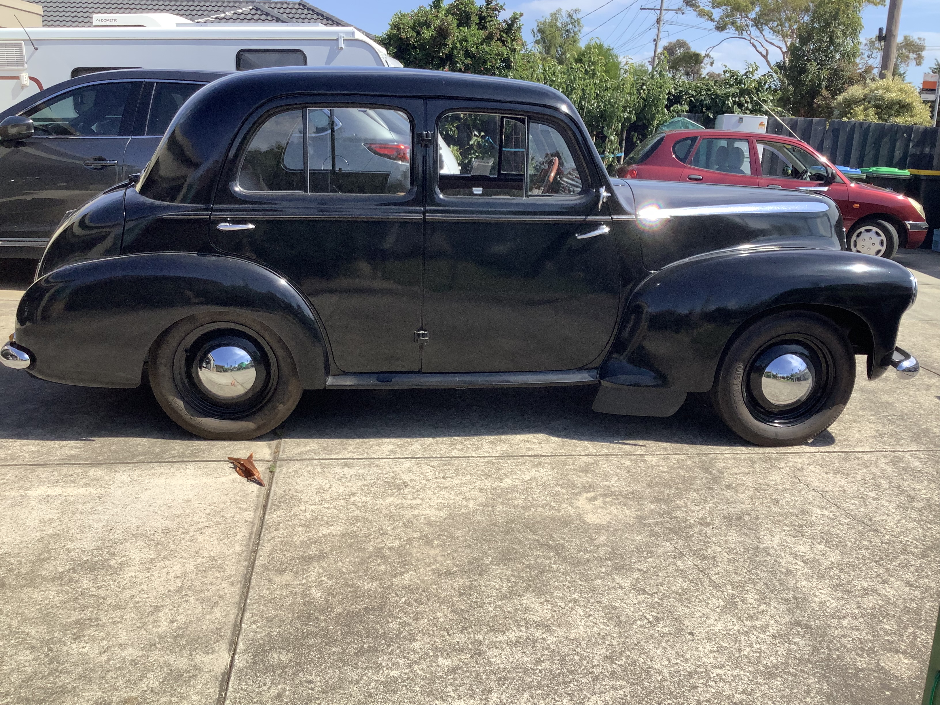 1950 VAUXHALL WYVERN LIX SEDAN
