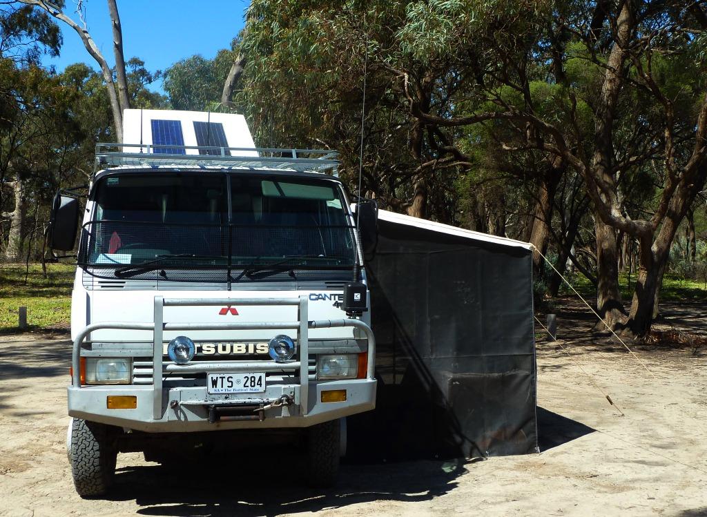 1989 MITSUBISHI CANTER CAMPERVAN