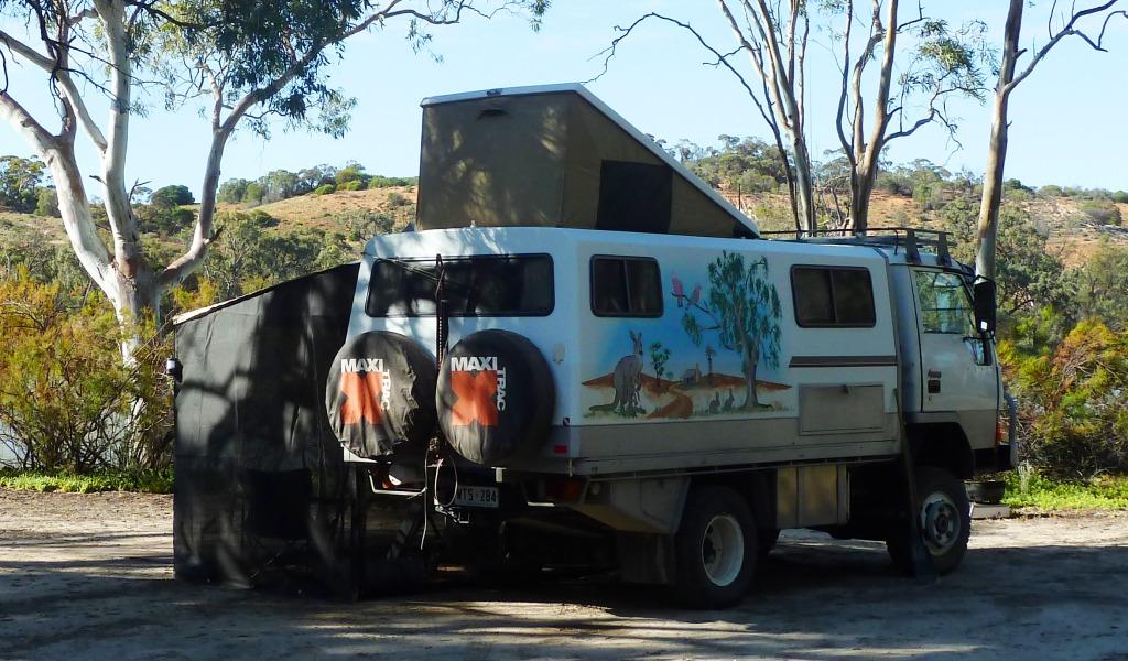 1989 MITSUBISHI CANTER CAMPERVAN