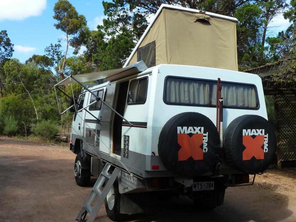 1989 MITSUBISHI CANTER CAMPERVAN