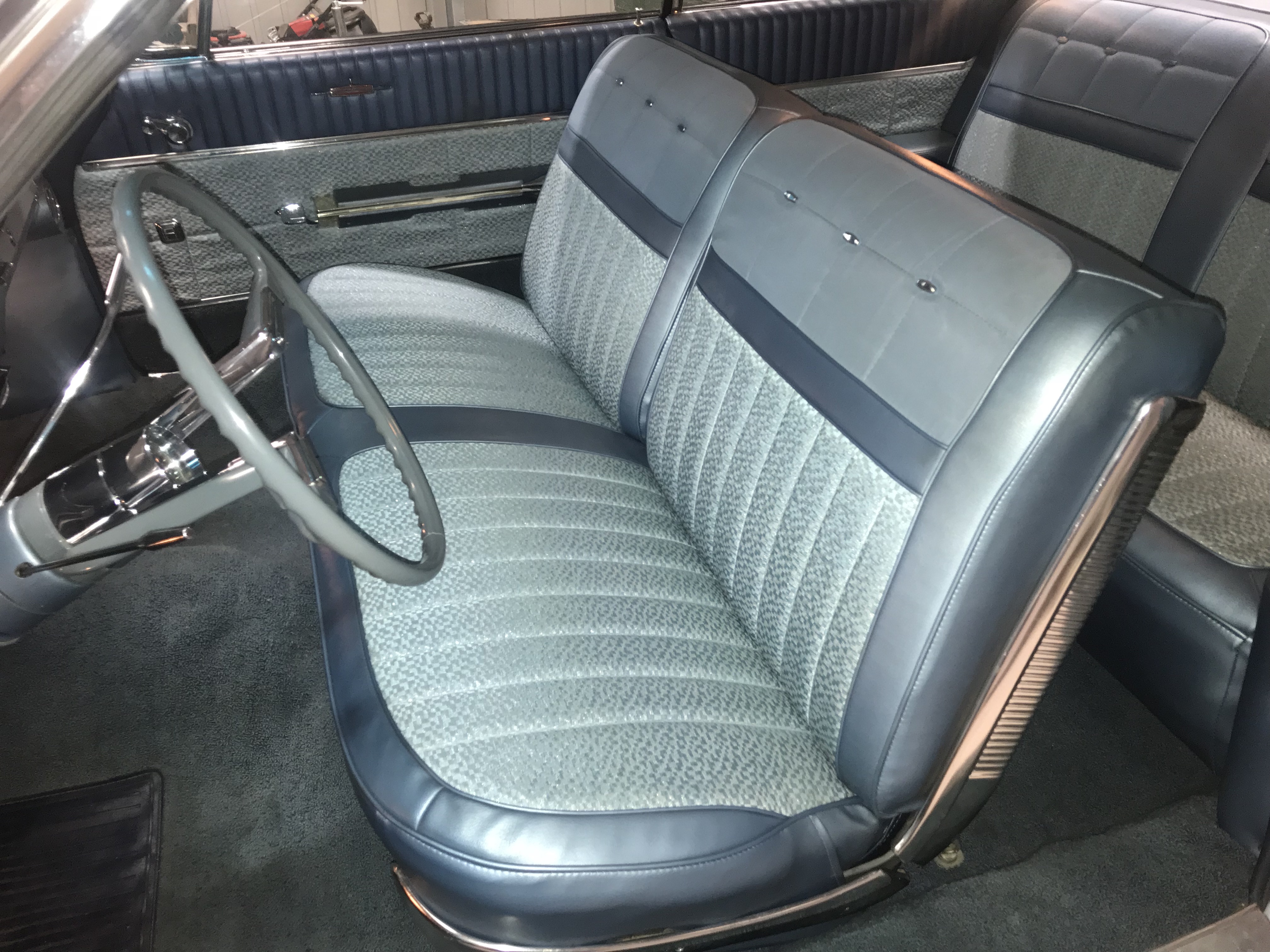 1962 OLDSMOBILE 98 COUPE