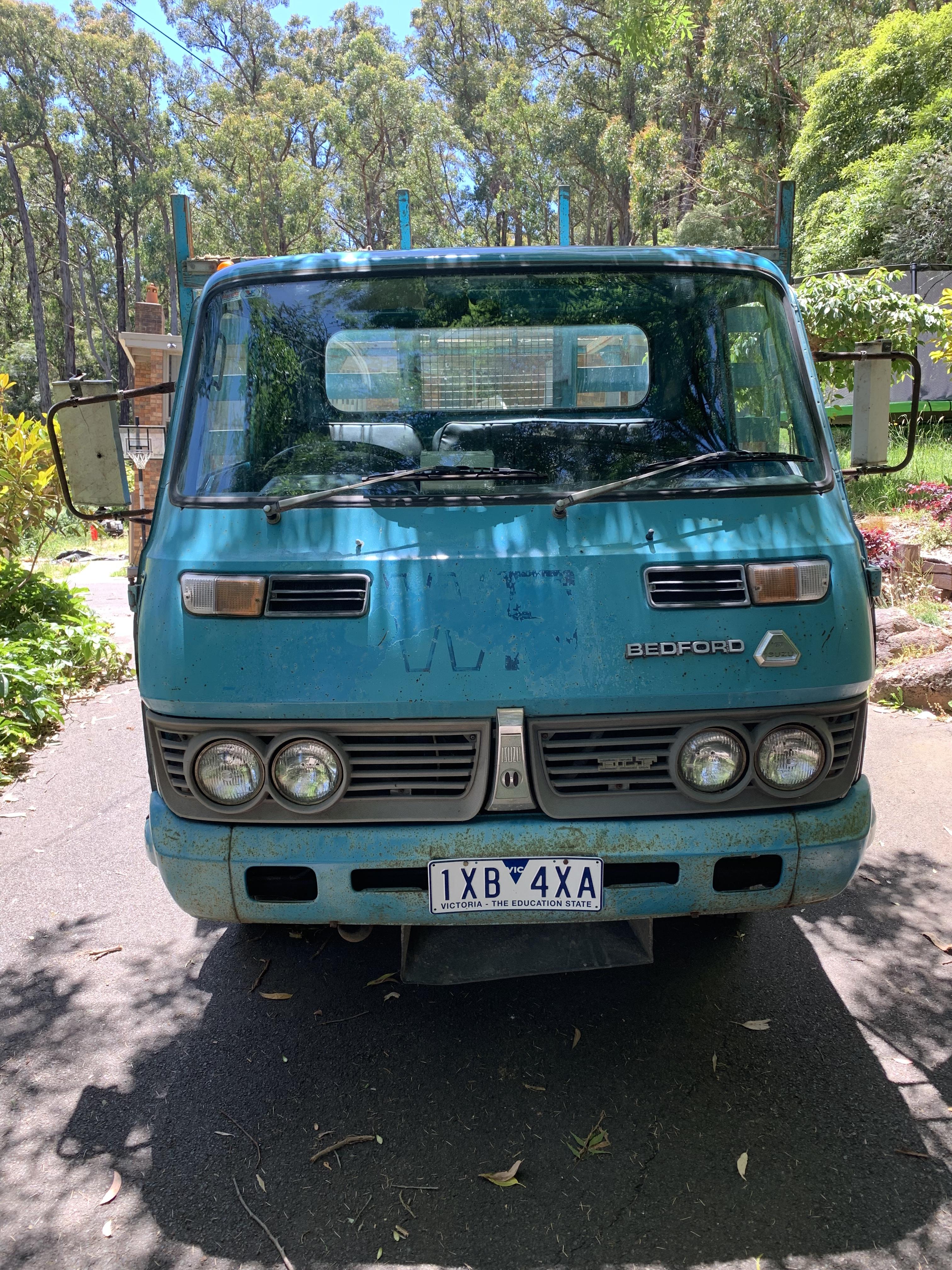 1974 ISUZU BEDFORD ELF TRAY 