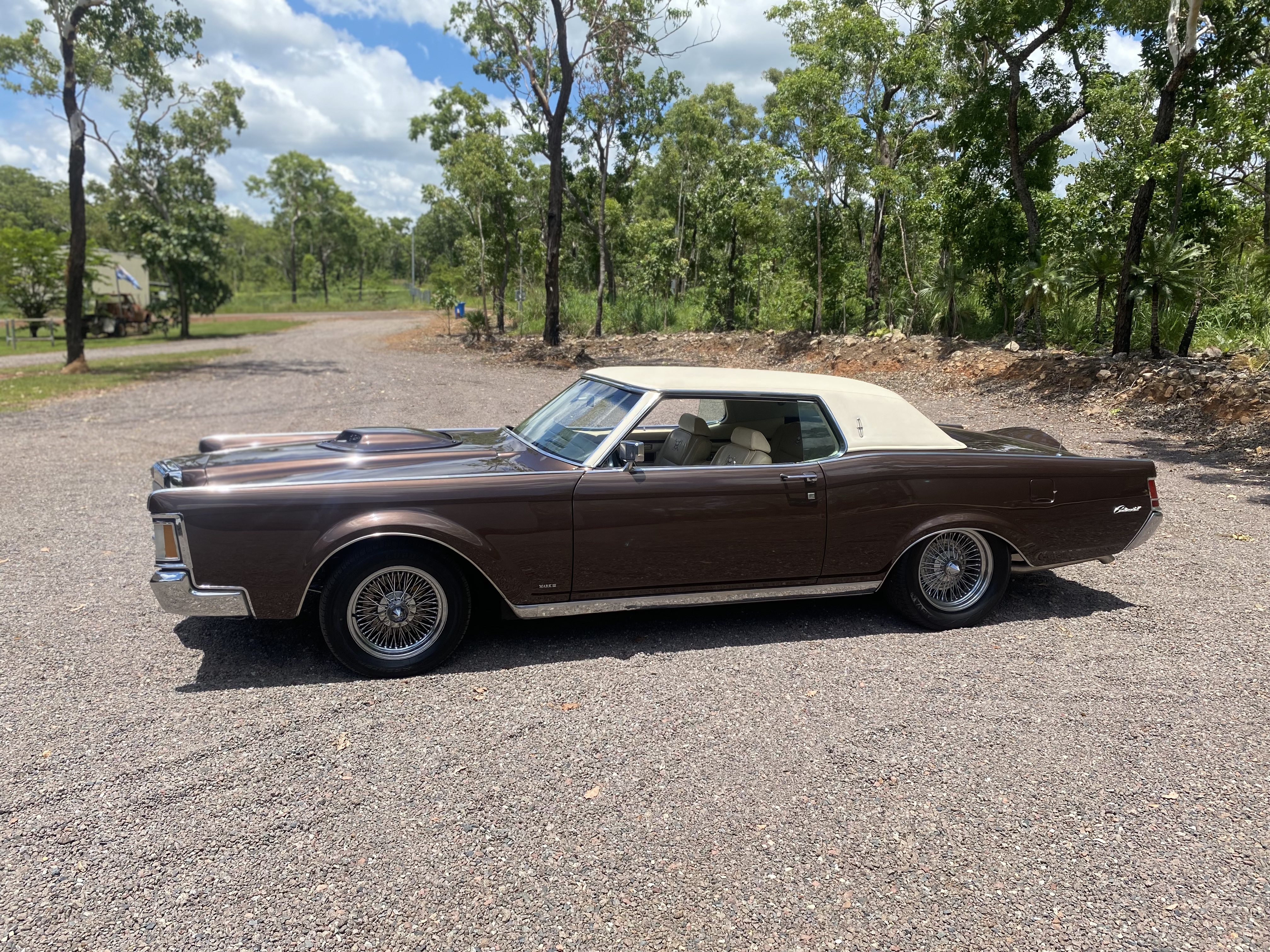 1971 FORD LINCOLN CONTINENTAL MARK III COUPE