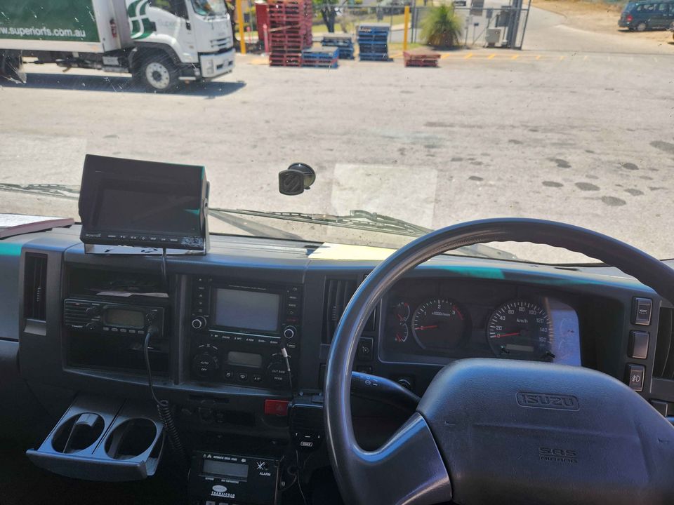 2010 ISUZU FVL 1400 REFRIGERATED TRUCK