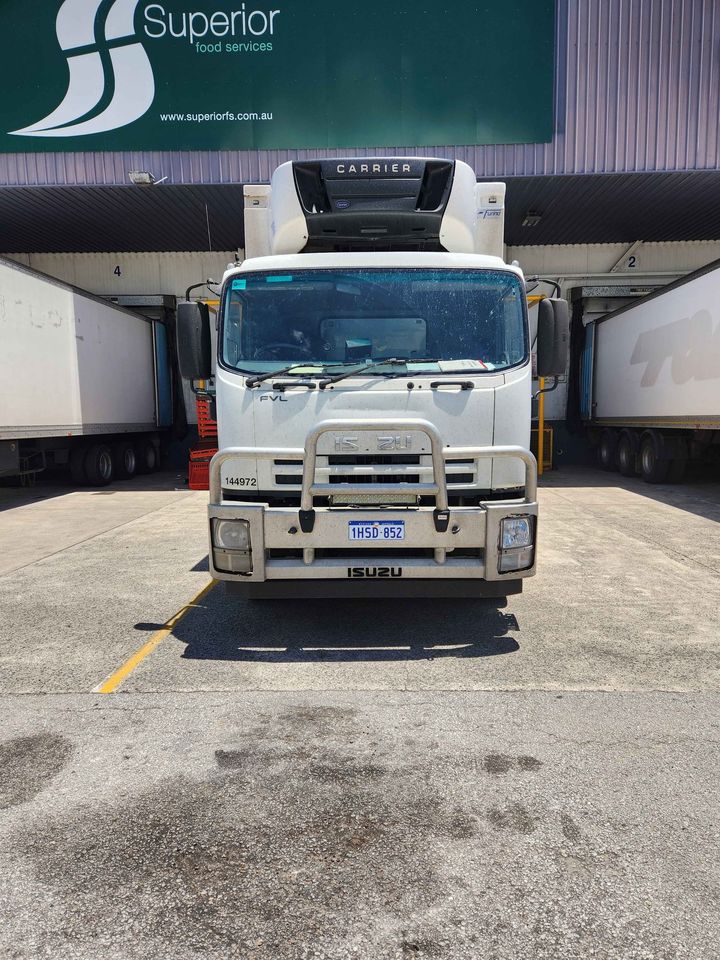2010 ISUZU FVL 1400 REFRIGERATED TRUCK