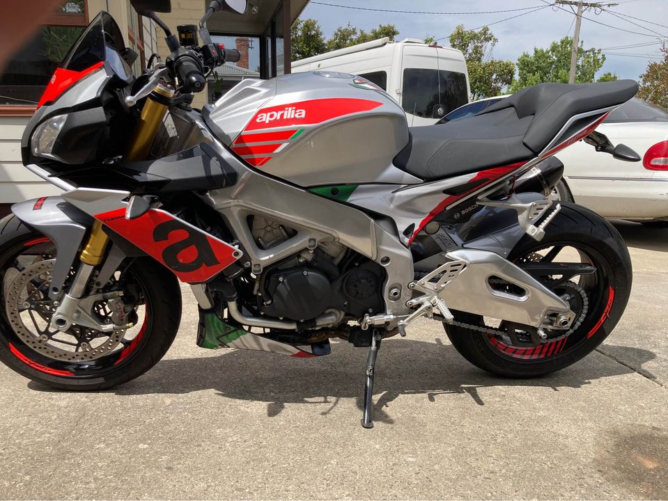 2017 APRILIA TUONO 1100RR SPORTS