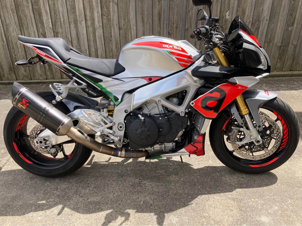 2017 APRILIA TUONO 1100RR SPORTS