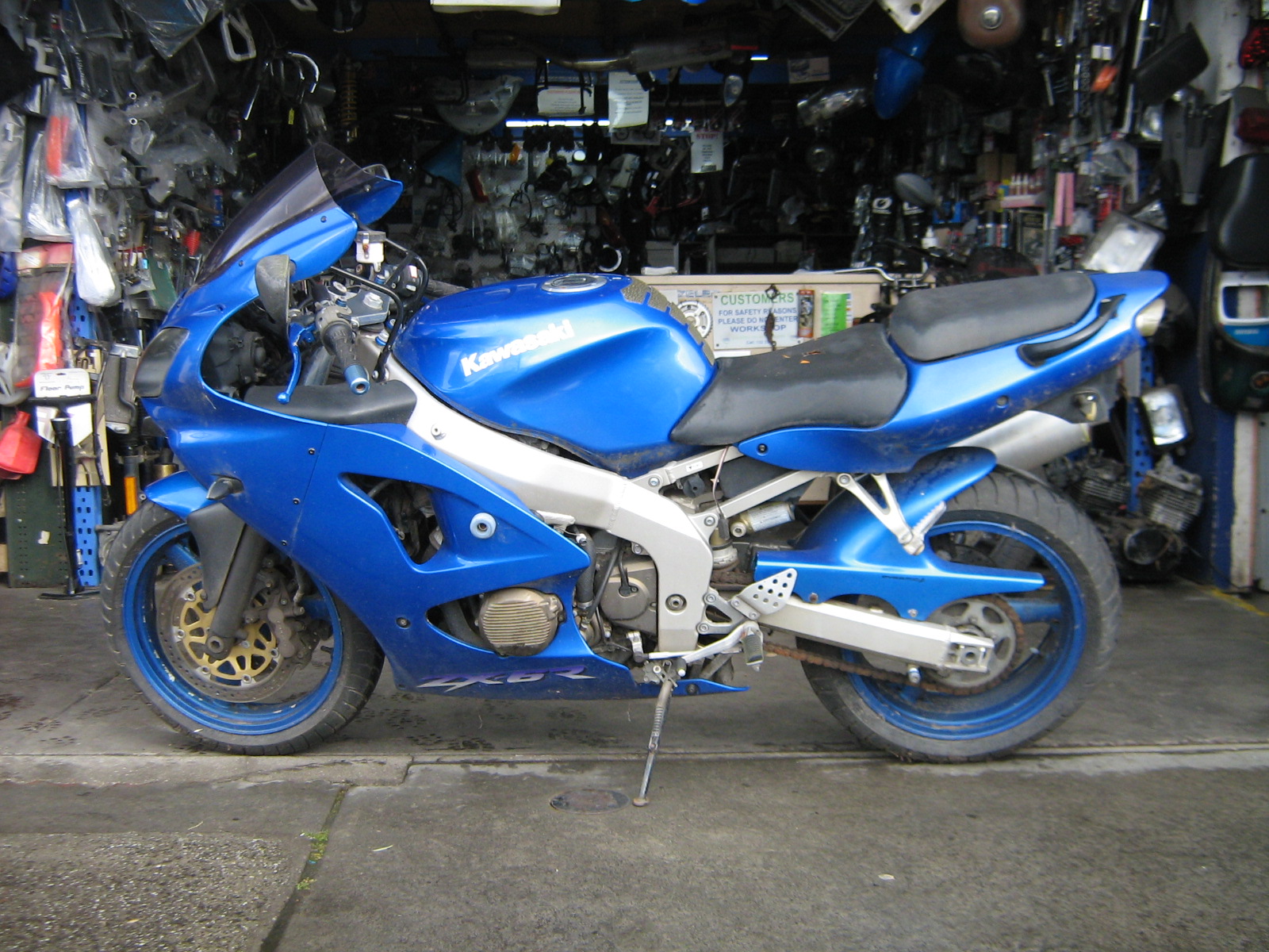 2001 Kawasaki ZX6R Sports