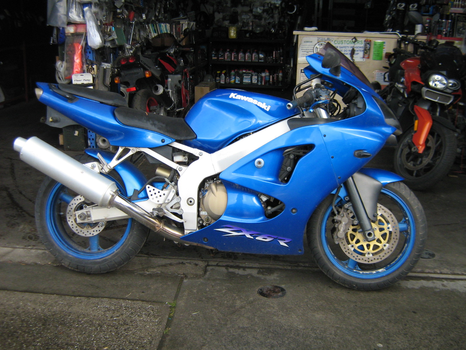 2001 Kawasaki ZX6R Sports