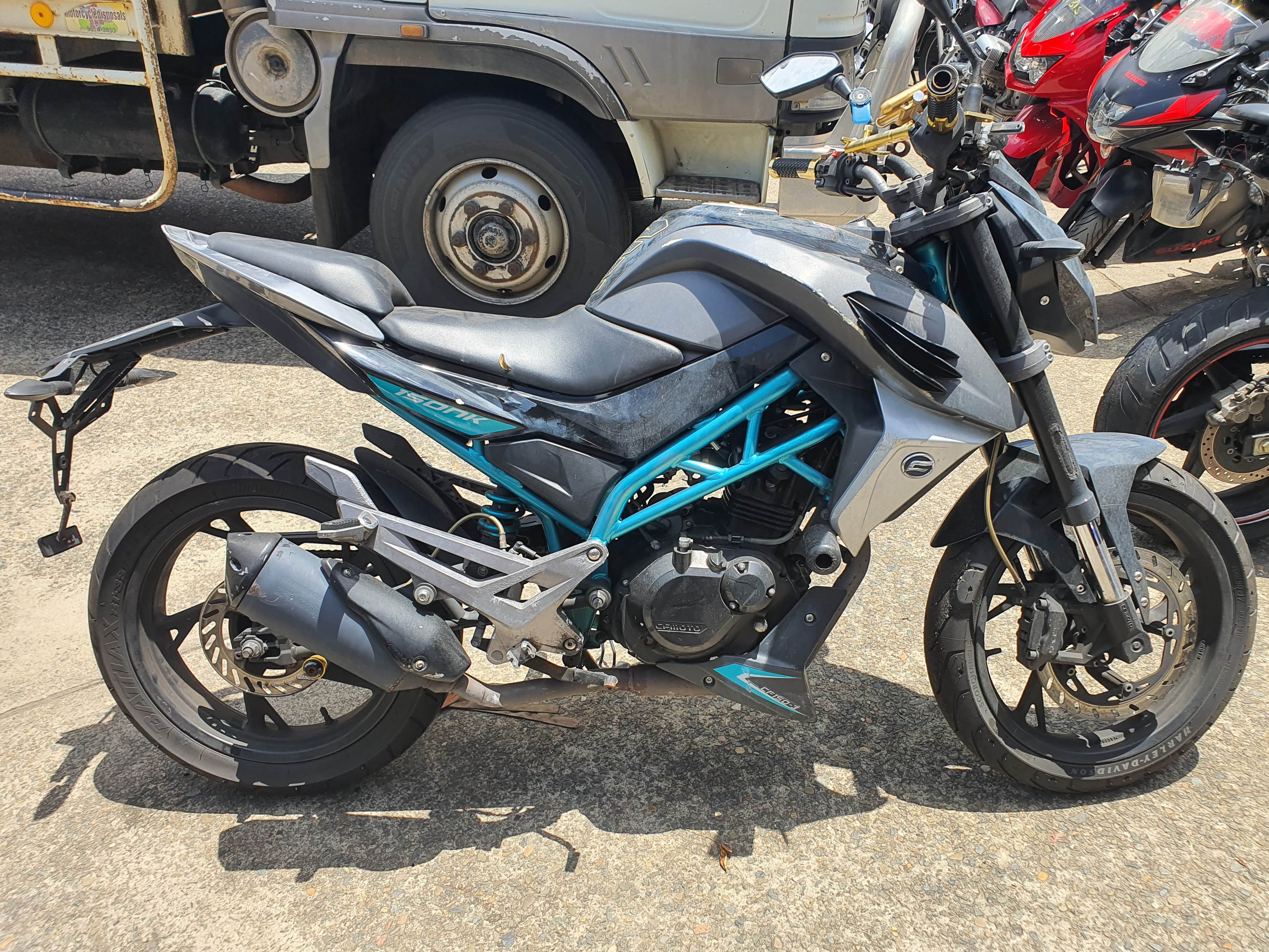 10/2017 CF MOTO CF150 NK ROAD