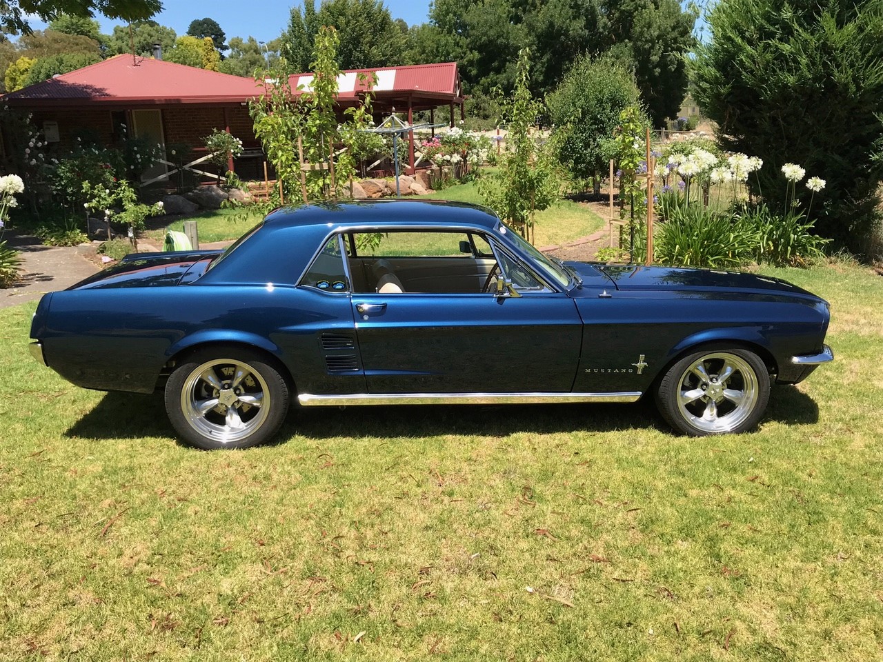 1967 FORD MUSTANG 5 SP MANUAL COUPE