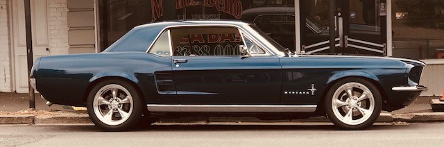 1967 FORD MUSTANG 5 SP MANUAL COUPE