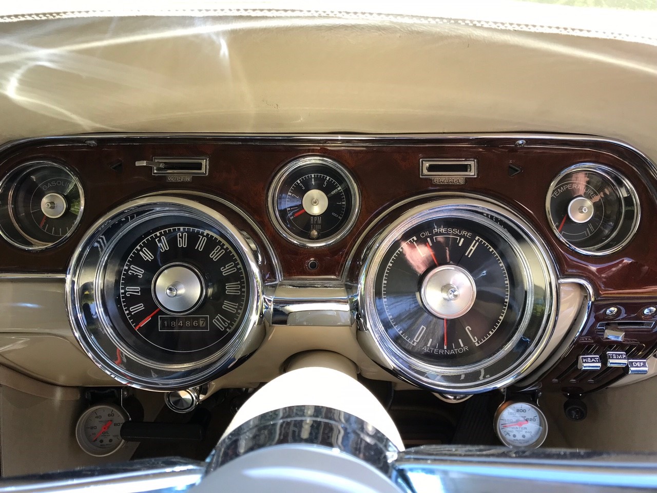 1967 FORD MUSTANG 5 SP MANUAL COUPE