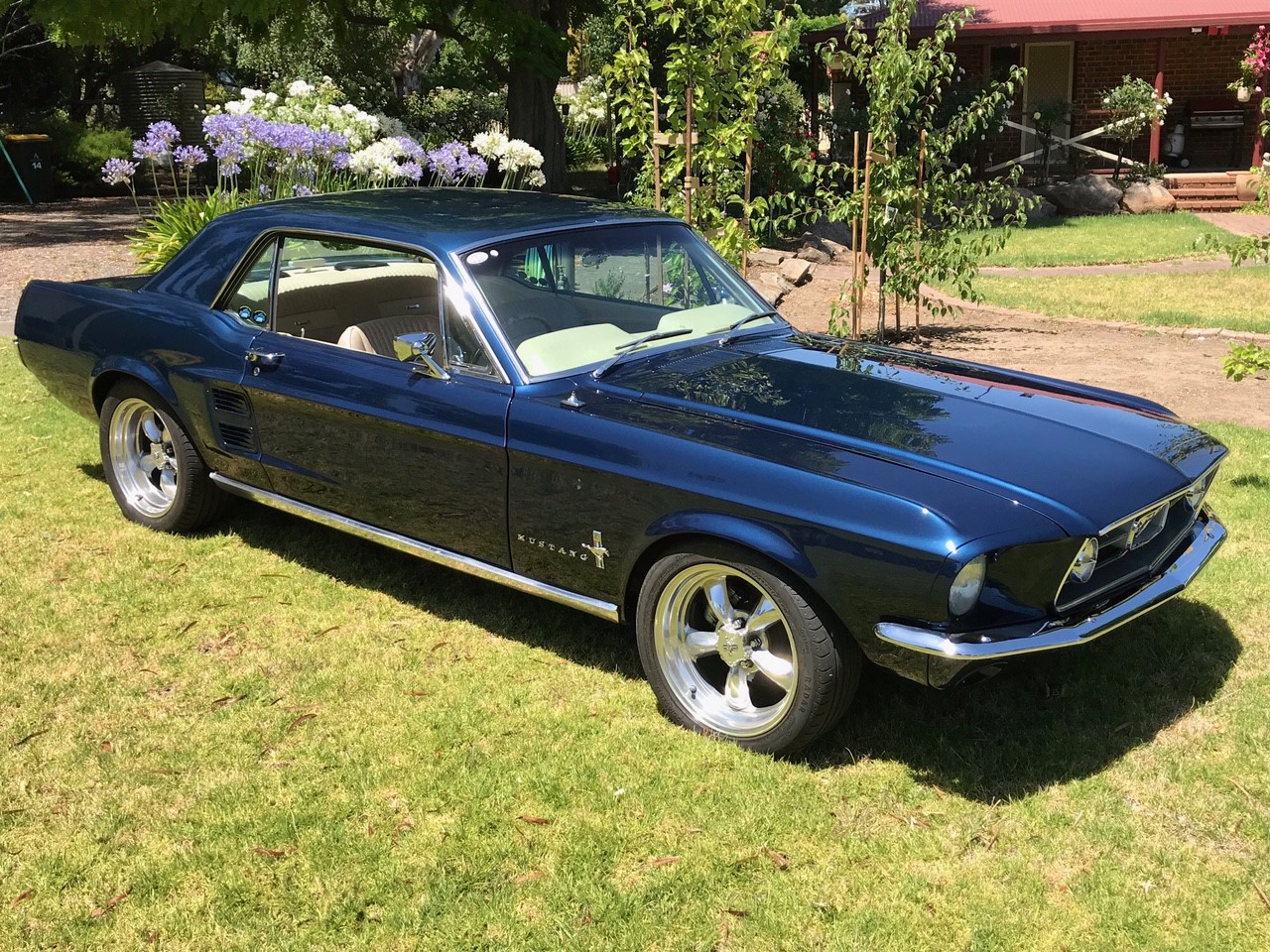 1967 FORD MUSTANG 5 SP MANUAL COUPE