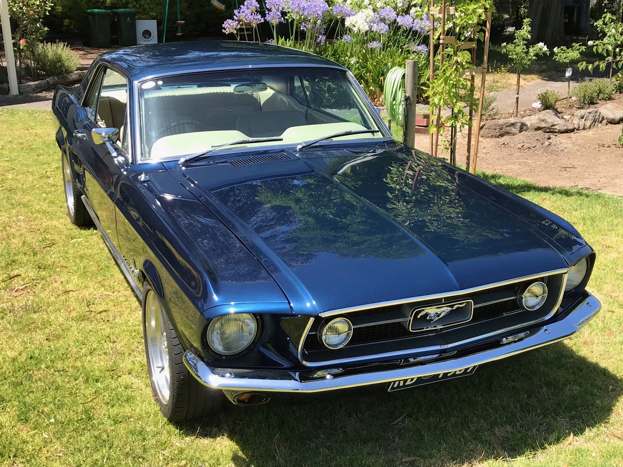 1967 FORD MUSTANG 5 SP MANUAL COUPE