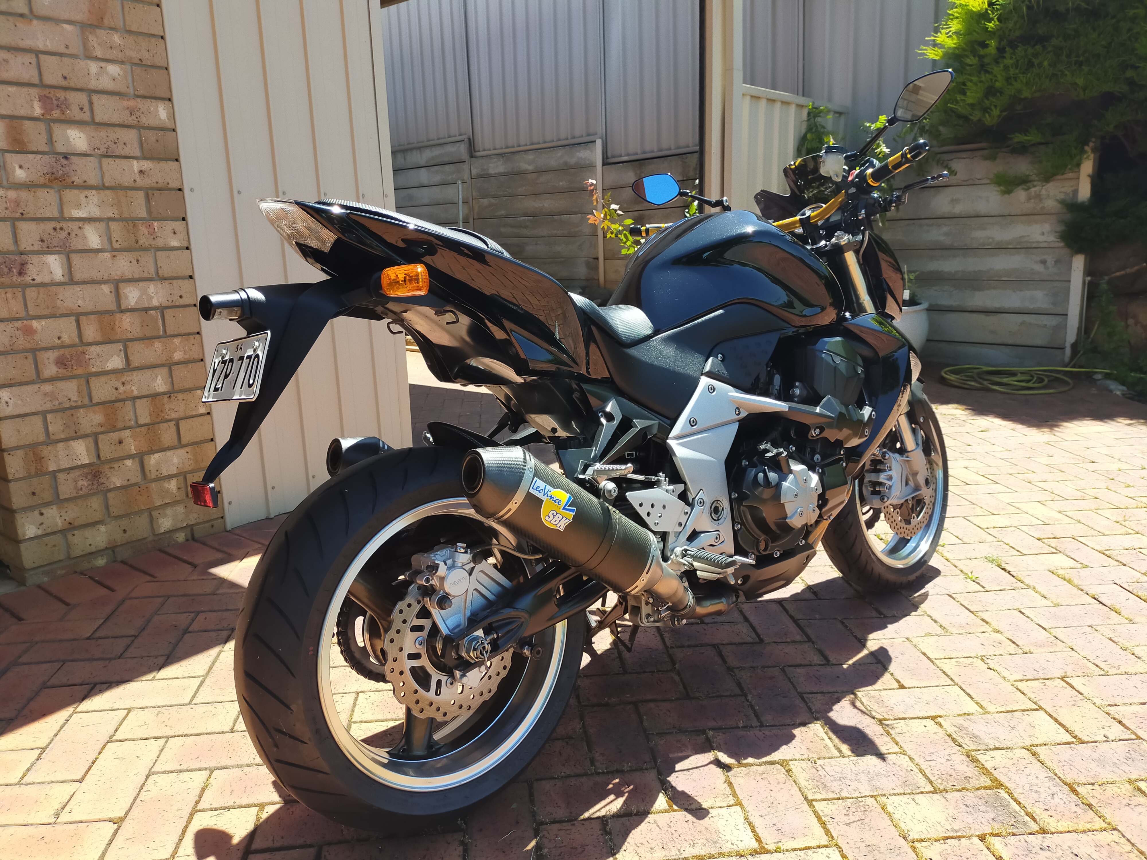 2007 KAWASAKI Z1000 ROAD