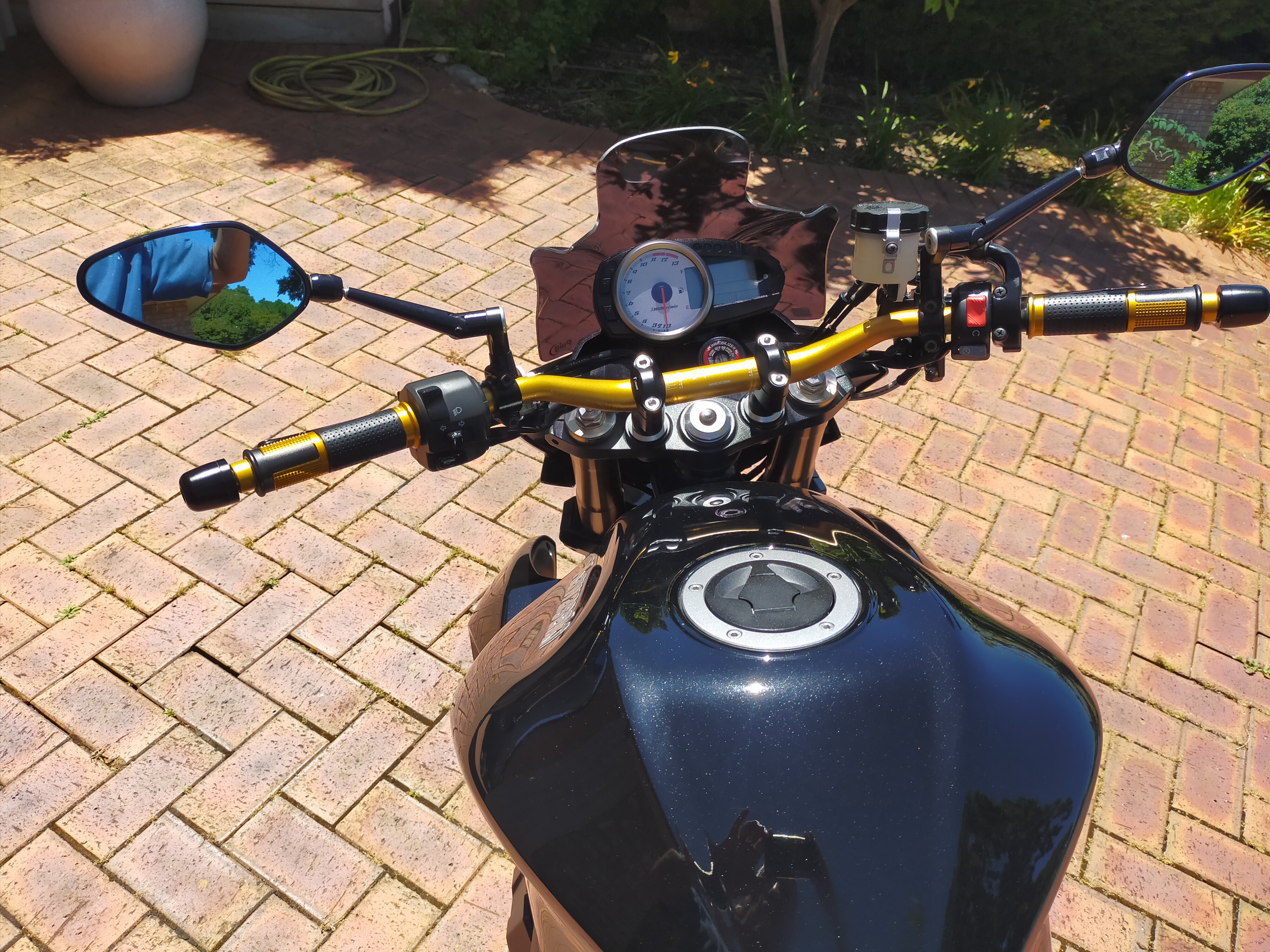 2007 KAWASAKI Z1000 ROAD