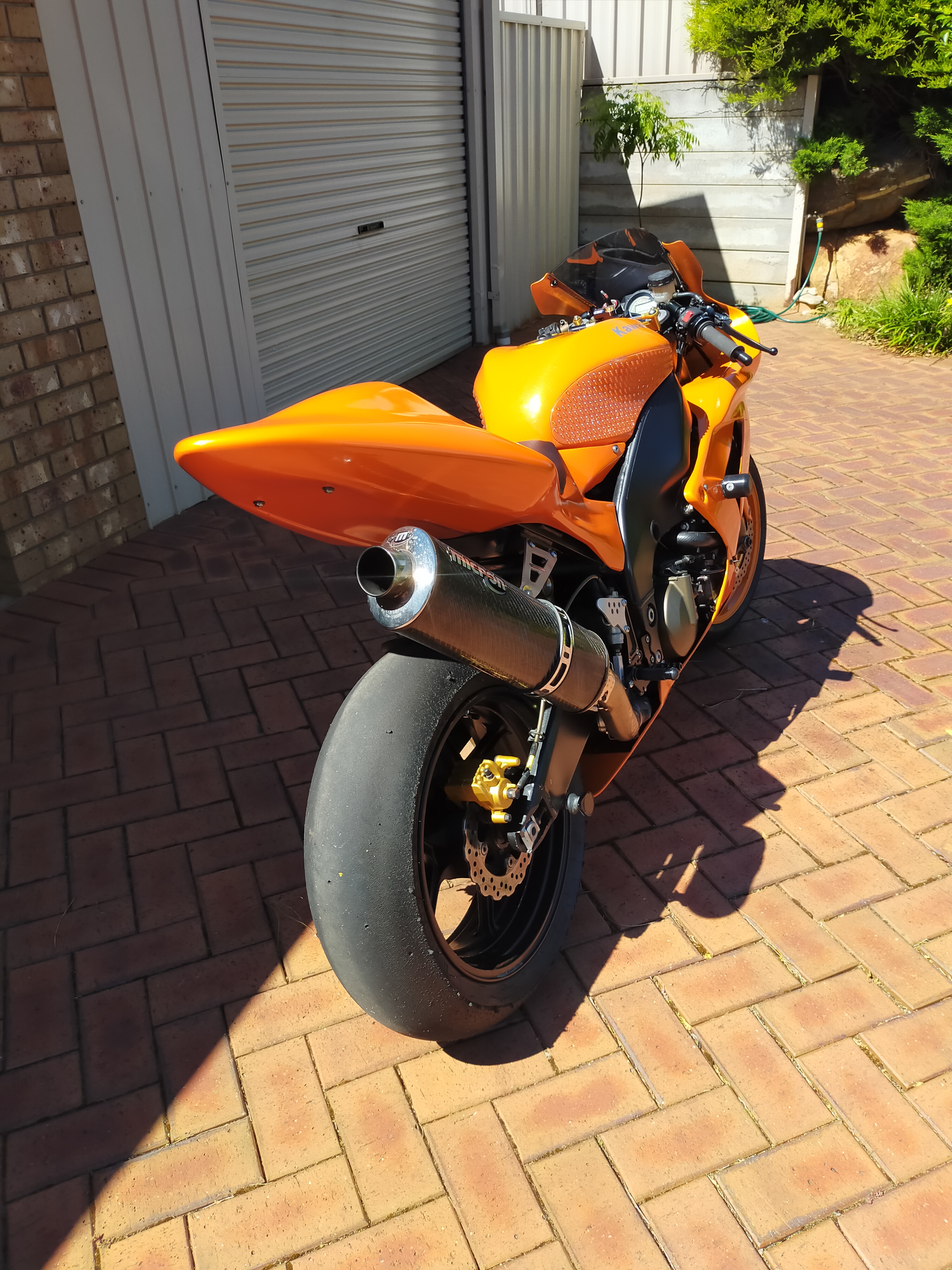 2004 KAWASAKI ZX-10R (ZX1000 NINJA) SPORTS 
