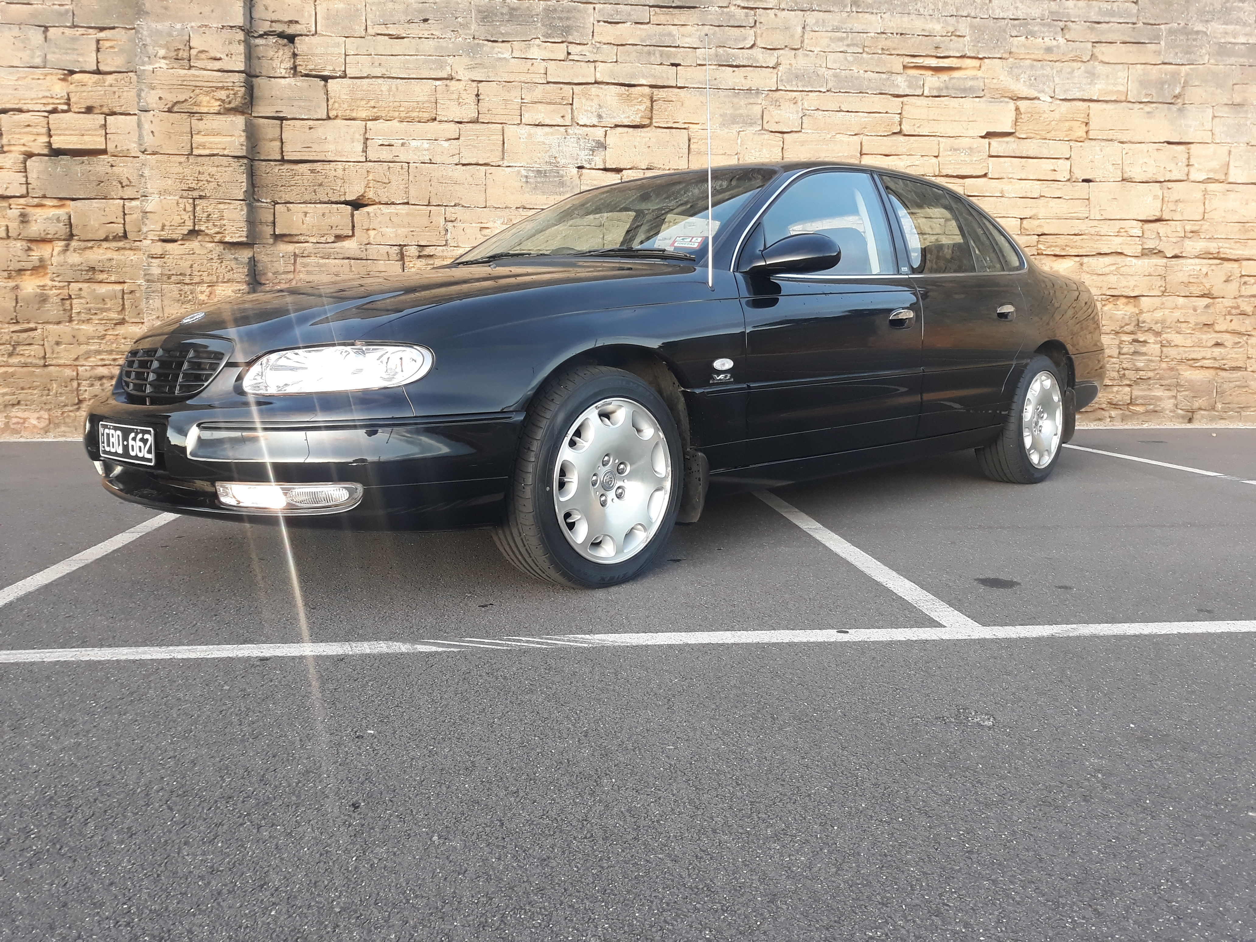 2002 HOLDEN STATESMAN WHII INTERNATIONAL 4 SP AUTOMATIC 4D SEDAN