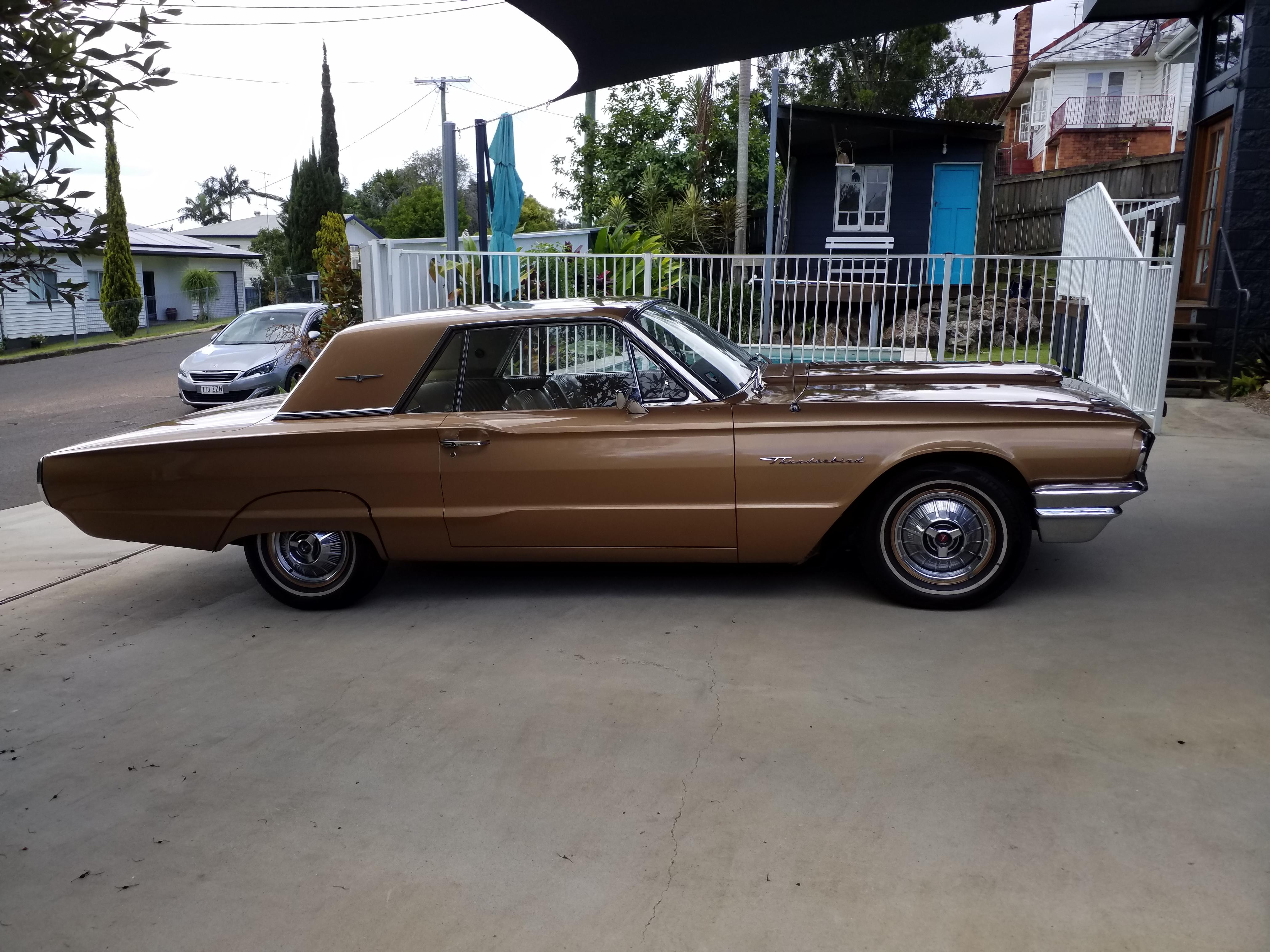 1964 FORD THUNDERBIRD COUPE 