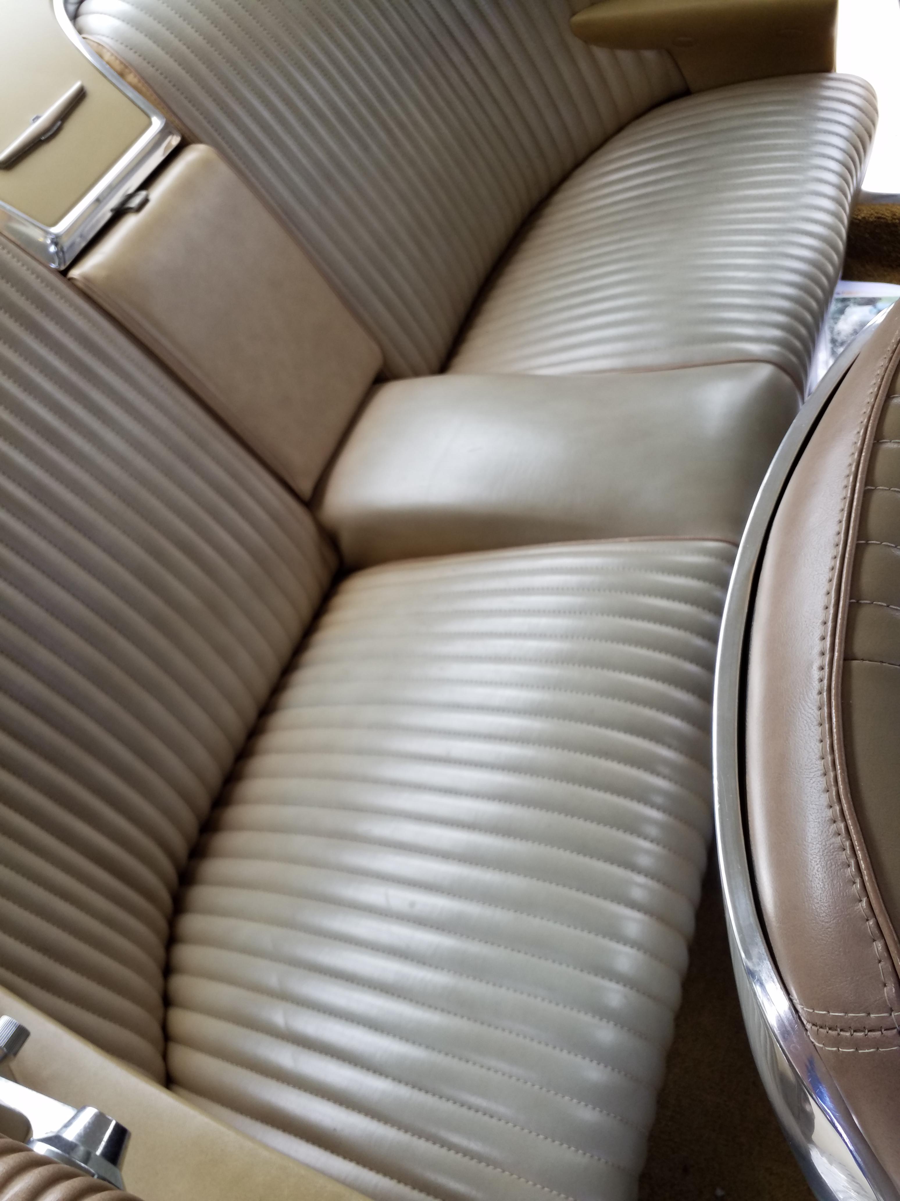 1964 FORD THUNDERBIRD COUPE 