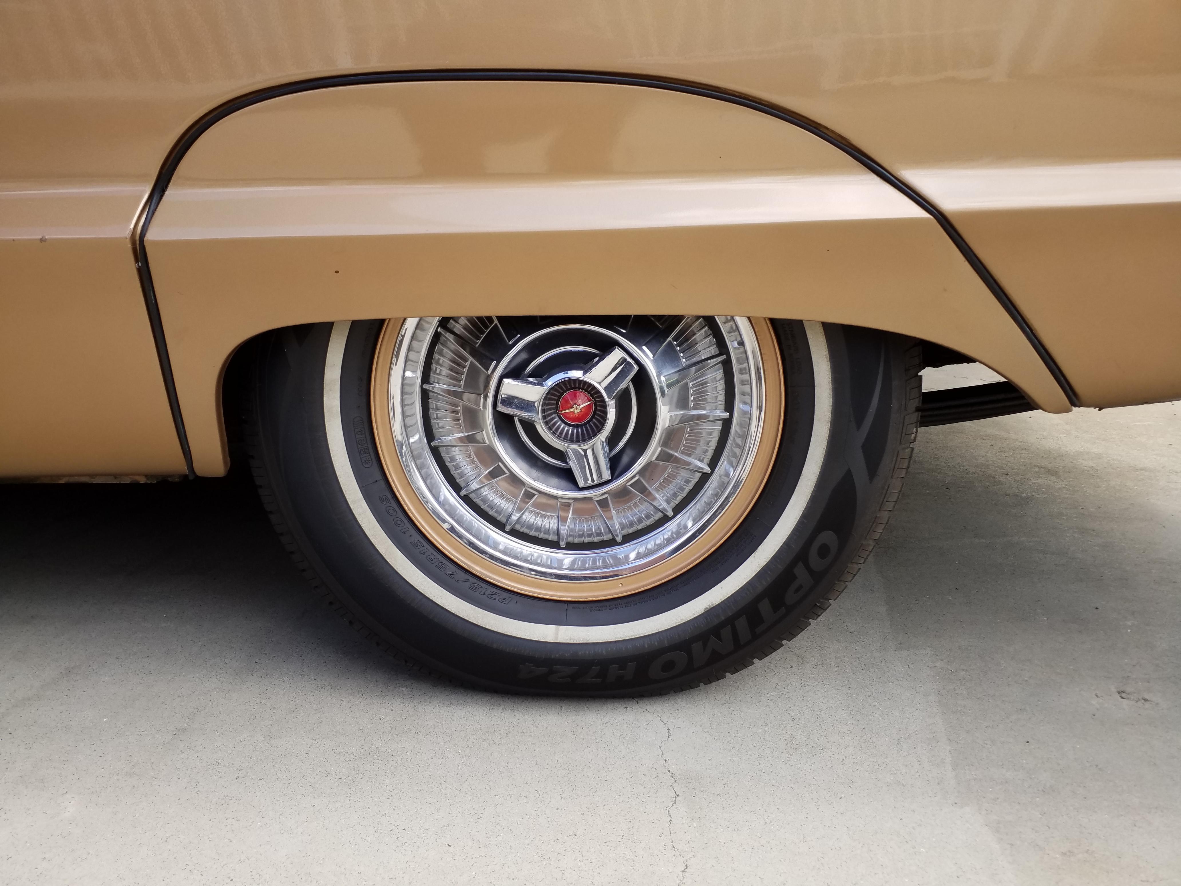 1964 FORD THUNDERBIRD COUPE 