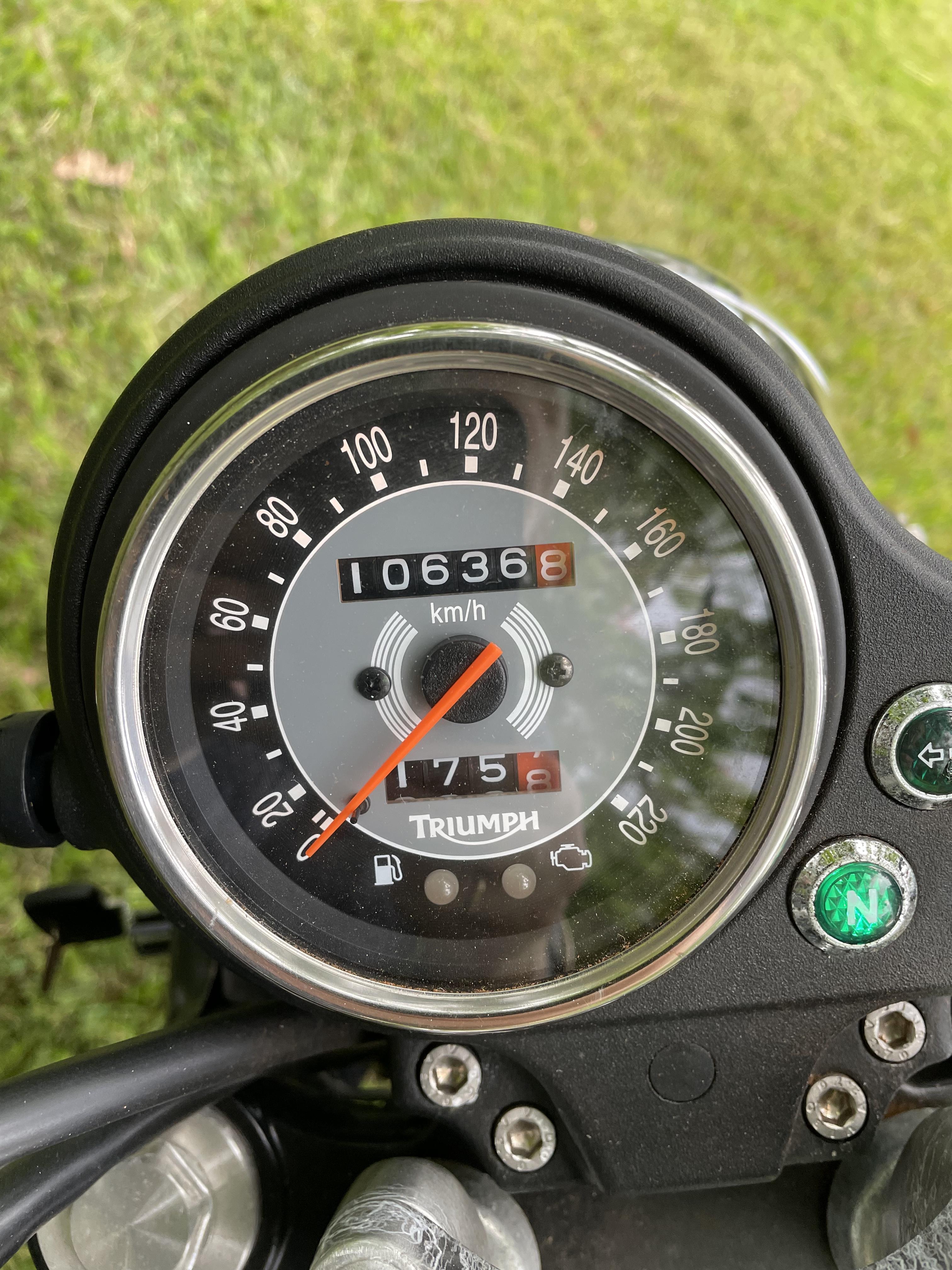 2008 TRIUMPH BONNEVILLE 865CC ROAD