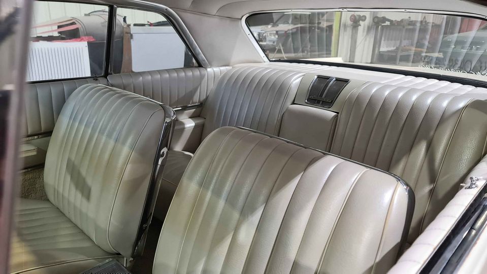 1962 PONTIAC GRAND PRIX COUPE