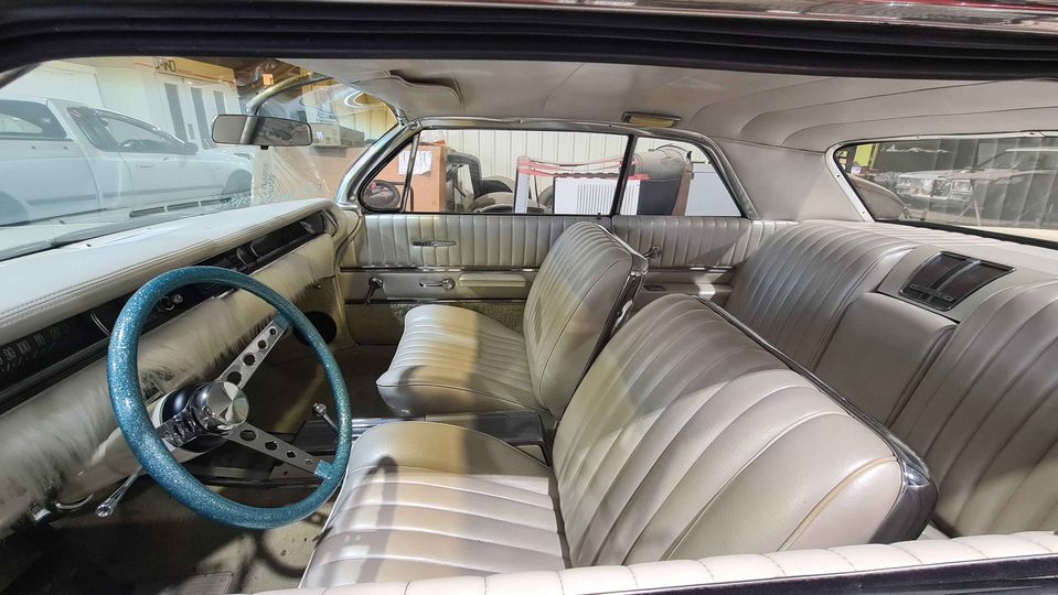 1962 PONTIAC GRAND PRIX COUPE