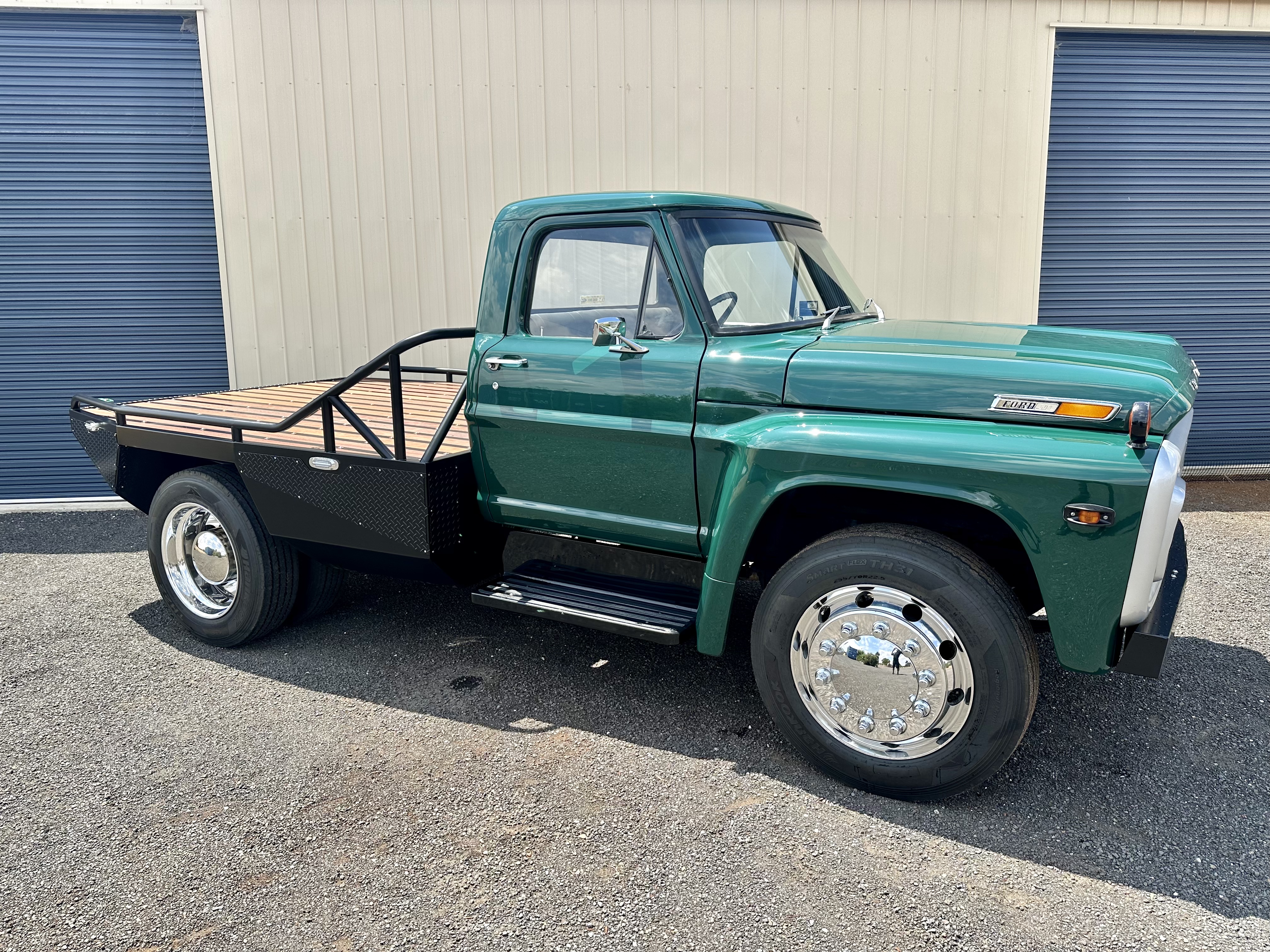 1969 FORD F500 CUSTOM PICK UP